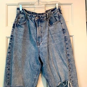 American Eagle High Rise Mom Jeans